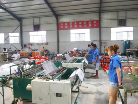 制袋(dài)車間